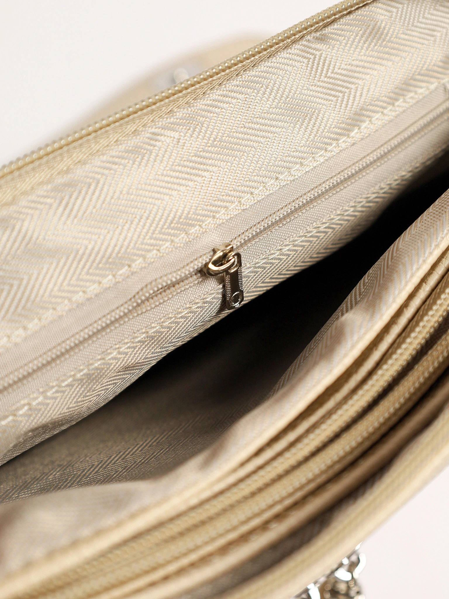 Сумка-кроссбоди со съемной ручкой в ассортименте